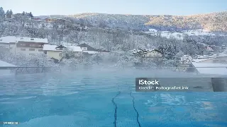 苏轼的“摩腹功”：一位吃货文豪的养生奇招，你学不学？